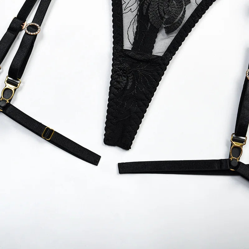 Lüks Dantel İç Giyim Seti Çiçek İşlemeli, Jartiyerli ve Balenli 3 Parça Fantazi Takım 65414