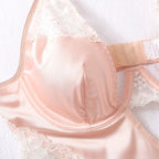 Derin V Yaka Saten Gecelik Dantel Detaylı, Yırtmaçlı ve Sırt Dekolteli Seksi Mini Elbise 42492