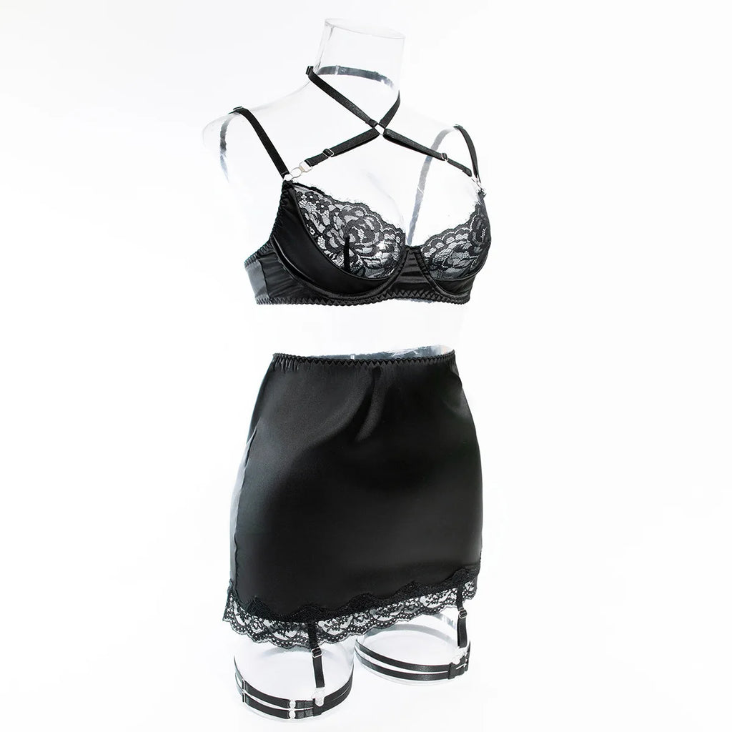 Halter Yaka Dantel İç Giyim Seti  Jartiyerli, Balenli ve Tanga 3'lü Fantazi Takım 75386