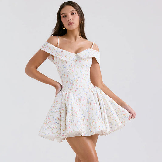 فستان نسائي صيفي قصير بطيات باللون الأبيض 90034