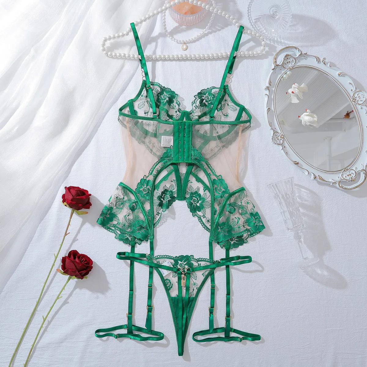 İşlemeli Şeffaf Dantel Büstiyer Seti Fantazi Takım 62584